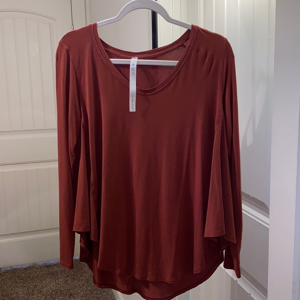 Lululemon lounge lounge sleeve size 4!